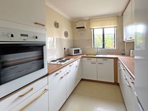 Photo 5- click for photo gallery